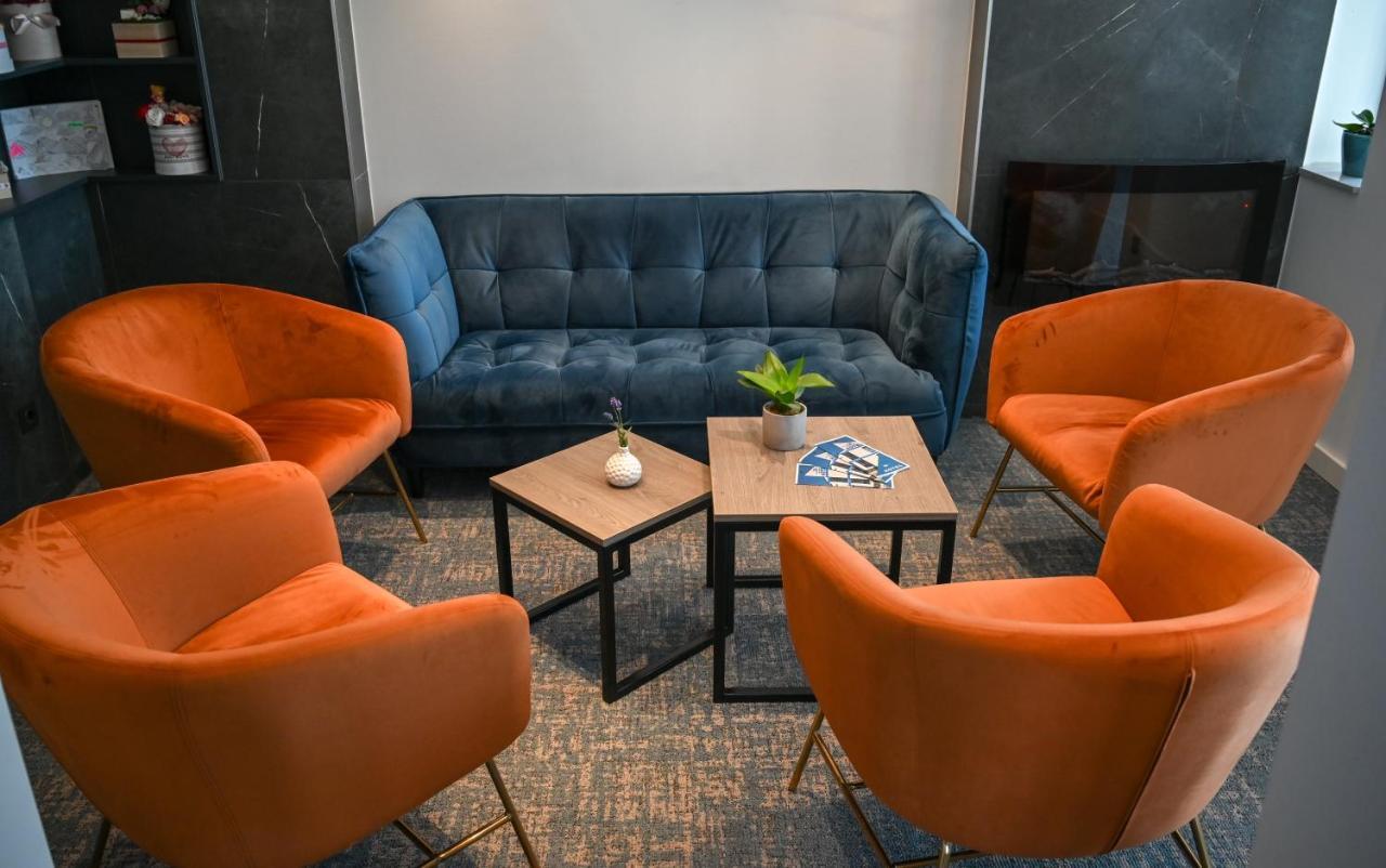 Nn Boutique Hotel Тисауйварош Экстерьер фото