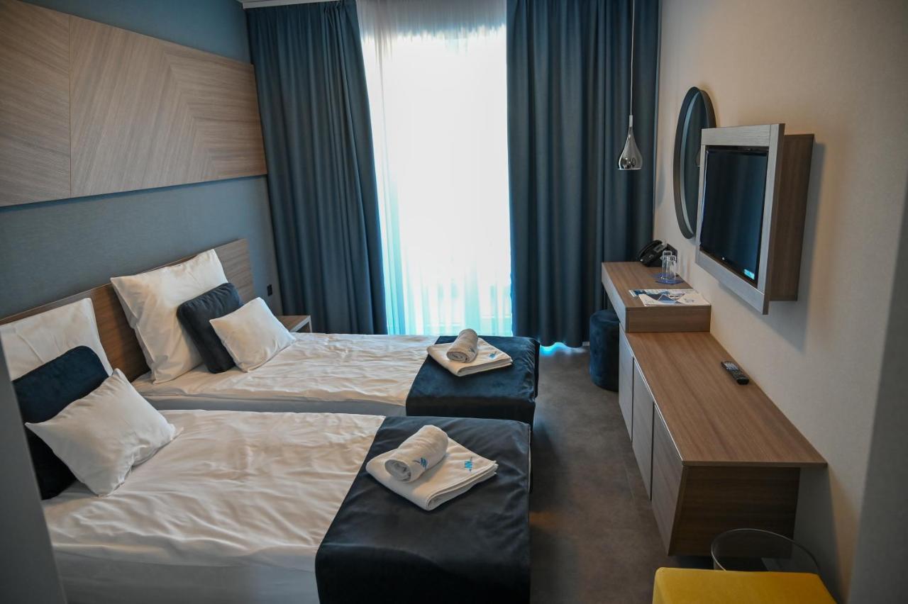 Nn Boutique Hotel Тисауйварош Экстерьер фото