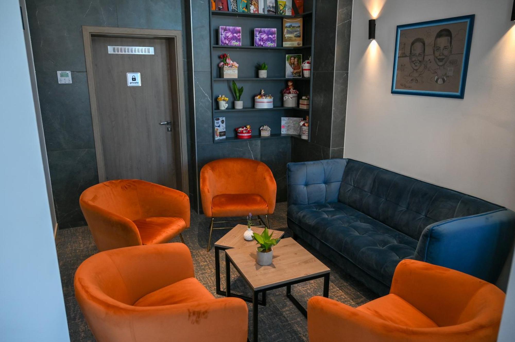 Nn Boutique Hotel Тисауйварош Экстерьер фото